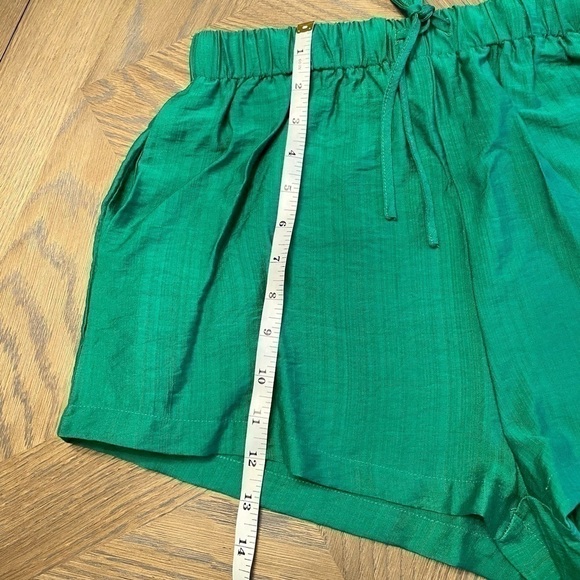 NWOT Green Oversized Button Down Short Sleeve Shirt and Shorts Set - Picture 11 of 16